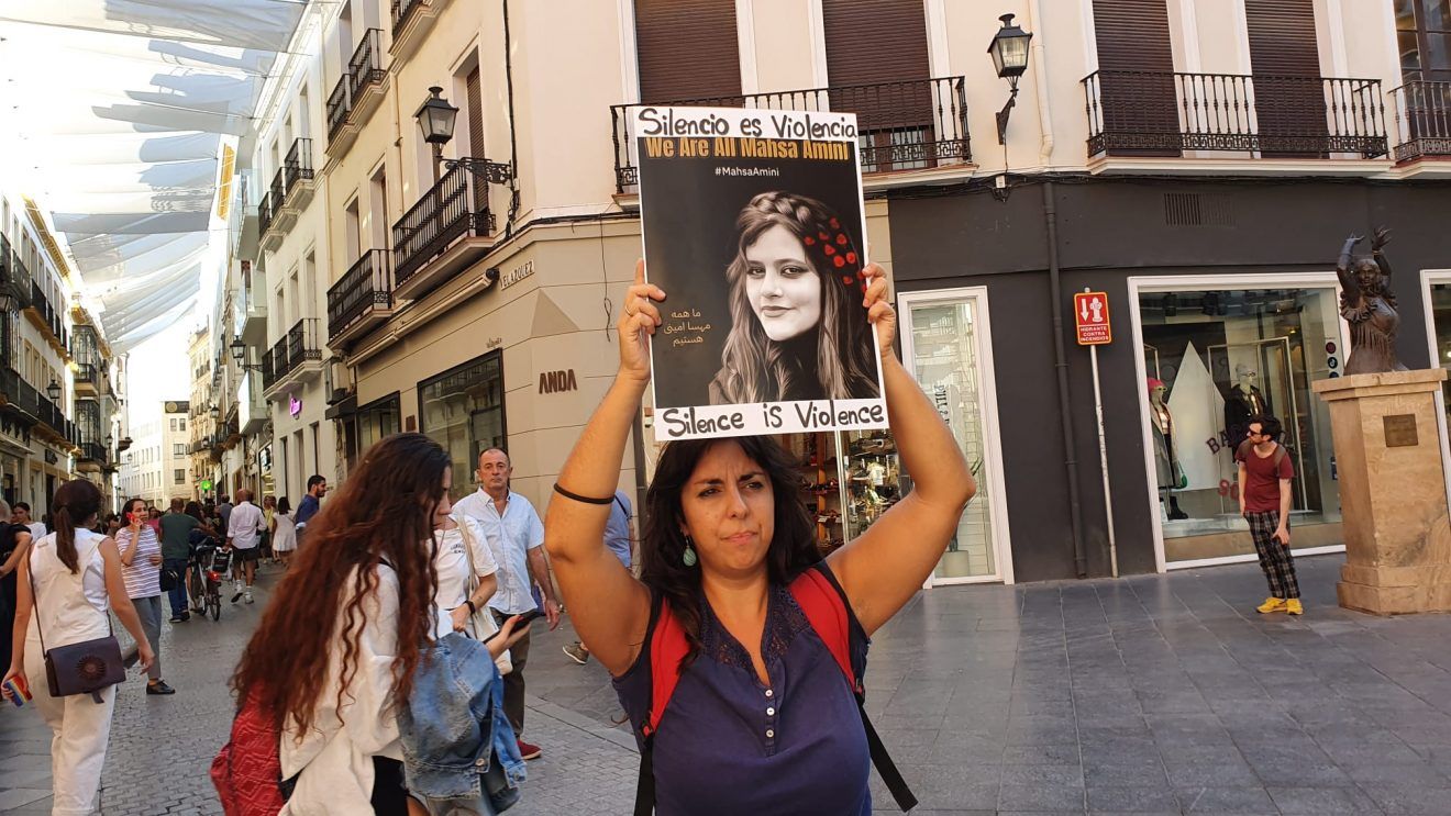 Manifiesto por las mujeres iraníes, la vida y la libertad